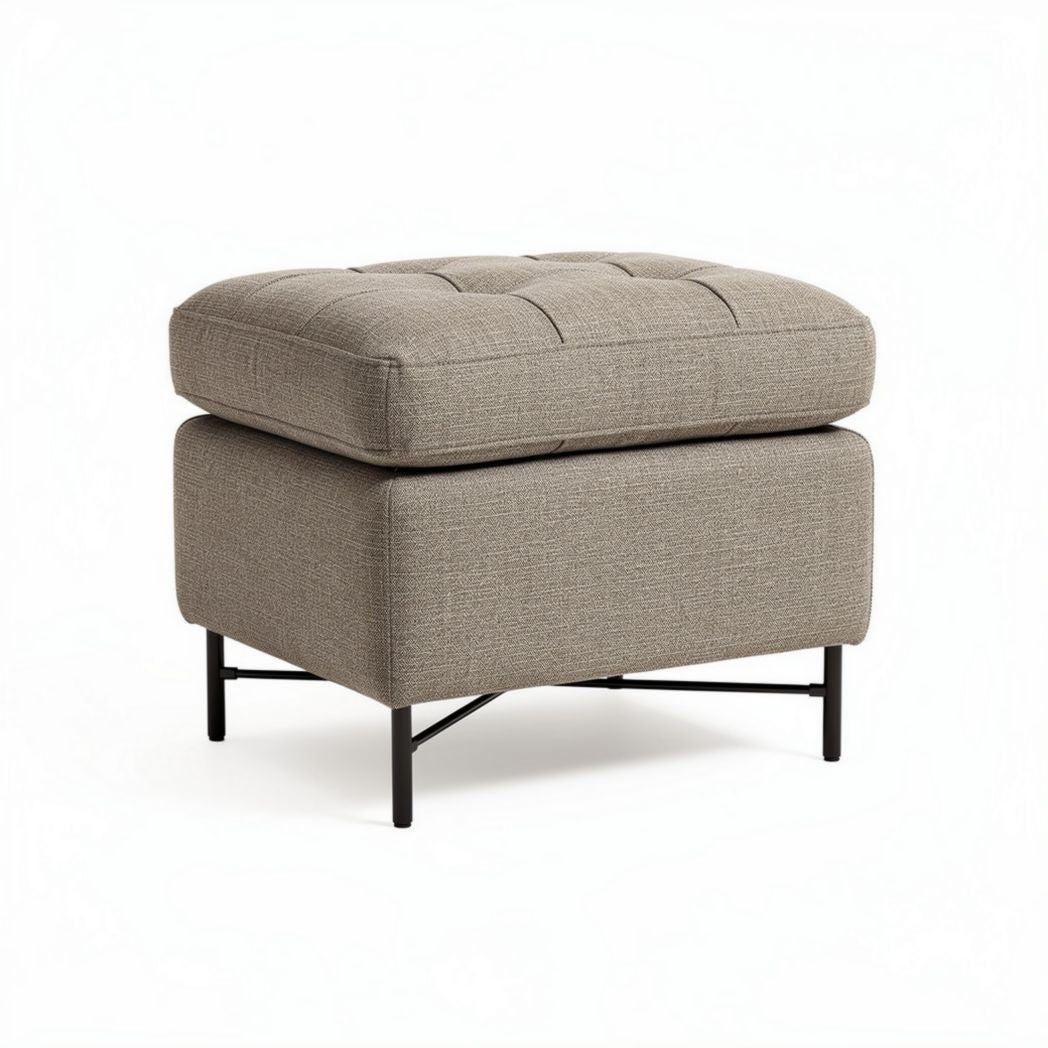 Ottoman en tissu beige avec structure en métal 60 x 60 x 40cm